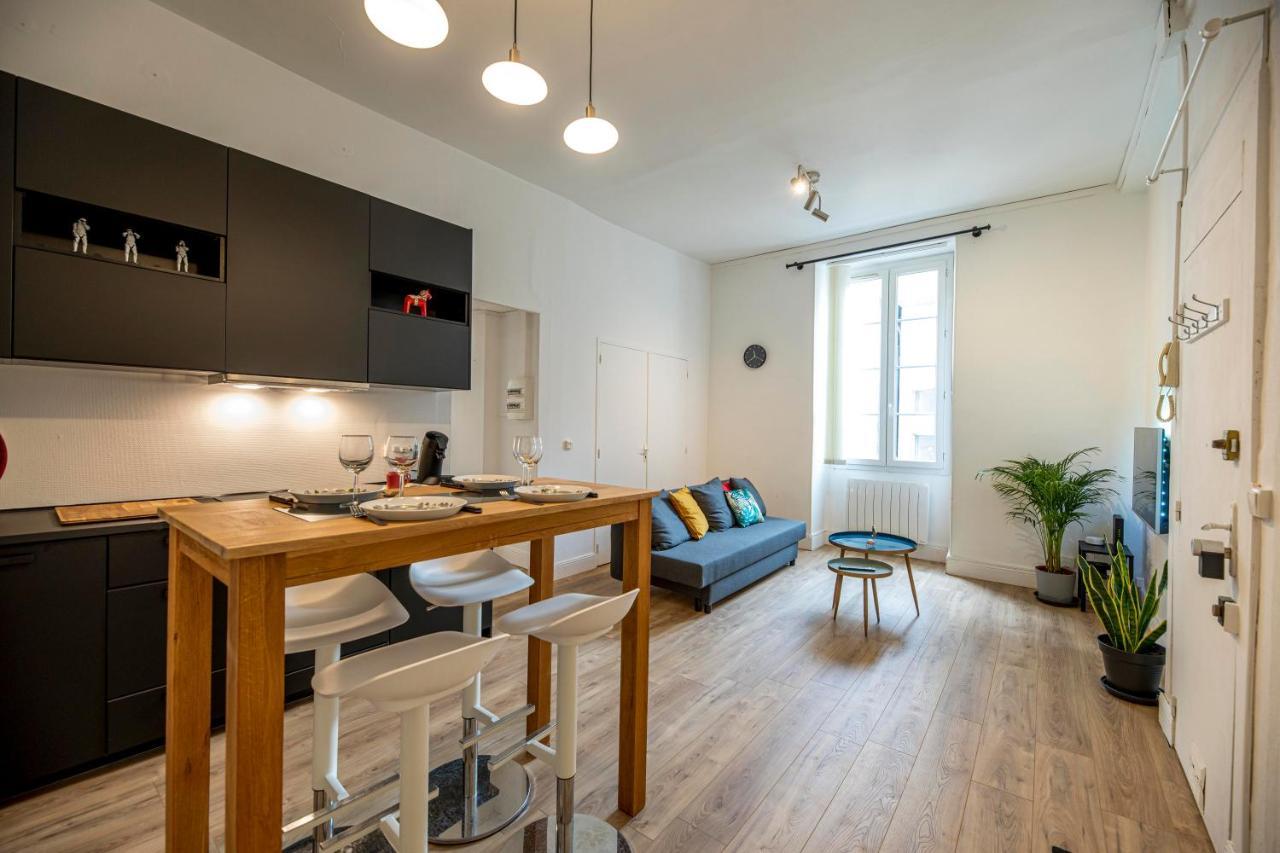 Coeur De Ville, Magnifique Appartement + Parking Pau Exterior photo