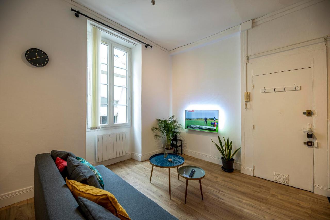 Coeur De Ville, Magnifique Appartement + Parking Pau Exterior photo