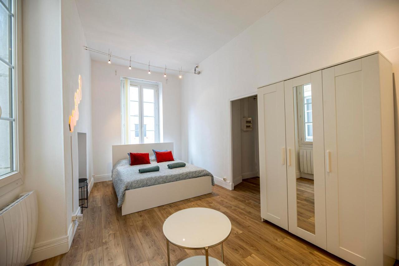 Coeur De Ville, Magnifique Appartement + Parking Pau Exterior photo