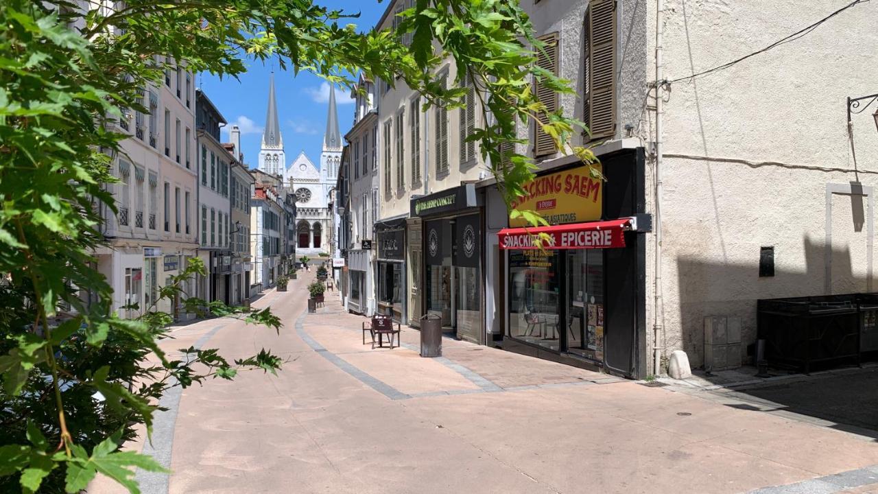 Coeur De Ville, Magnifique Appartement + Parking Pau Exterior photo