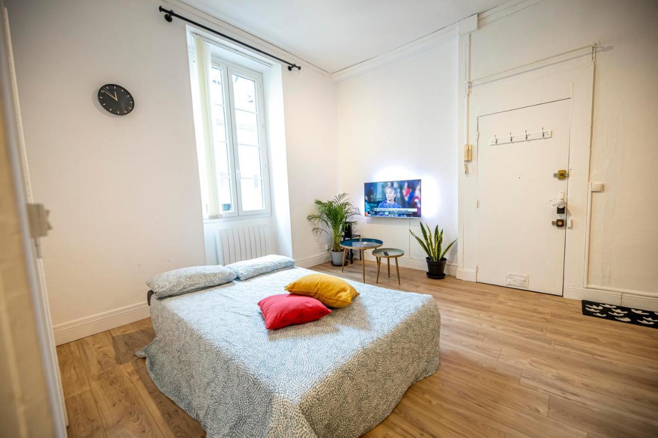 Coeur De Ville, Magnifique Appartement + Parking Pau Exterior photo